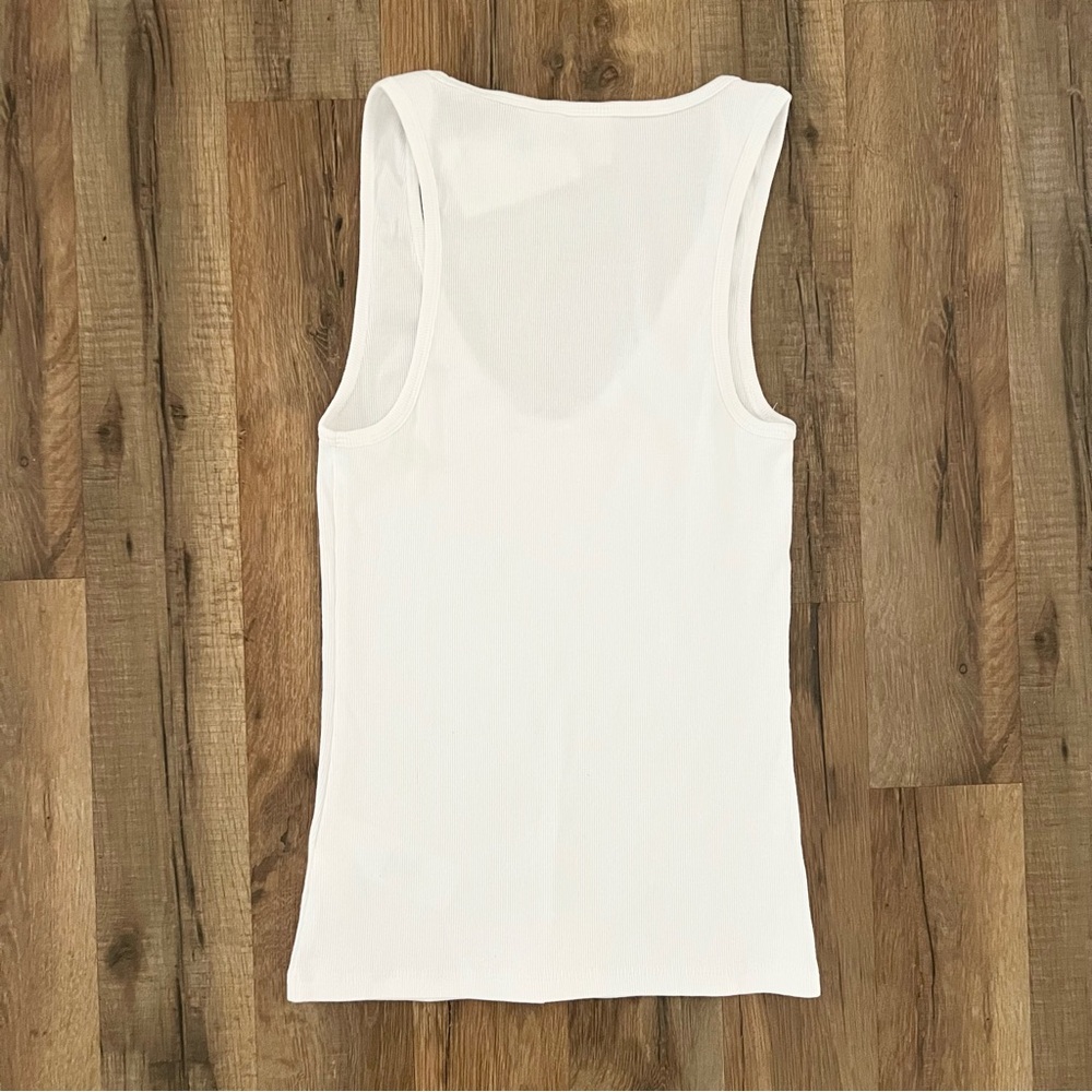 SOLD 🛑 Aritzia HomeStretch™ Rib V-Neck Tank NWT - Picture 6 of 8